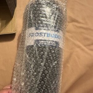 NIB Frost Buddy Universal Cup Insulator